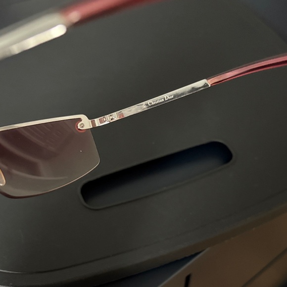 Christian Dior Ladies Pink Rimless Sunglasses - Picture 5 of 6